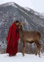 Phải bắt đầu pháp hoán chuyển ngã tha bằng cách khởi lên tình cảm ấm áp chân thành đối với tất thảy chúng sinh