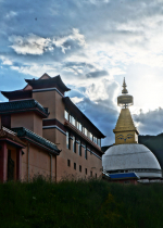 Chúng ta viện ra muôn vàn lý do để biện hộ cho lòng tham vô đáy