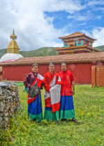 Vô minh xuất phát từ sự bám chấp vào việc cho rằng ý niệm là thật