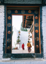 Việc khảo sát vị Thầy là xác định xem mối quan hệ với vị Thầy đó sẽ có lợi ích cho bạn với tư cách một đệ tử hay không