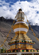 Khi đã quy y, chúng ta cần đặt toàn tâm, toàn ý để trân quý Tam Bảo