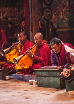 Hạnh phúc trong luân hồi là giả tạm vì luôn luôn ẩn giấu khổ đau ở trong đó