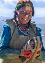 Sự thực hành chân thực phải gồm ba giai đoạn: vun bồi sự xả ly, phát khởi Bồ đề tâm và thực hành tính Không