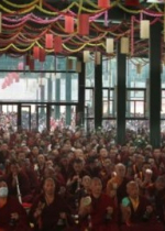 Những tước hiệu làm cho họ bận rộn và không có thời gian để thực hành Pháp 