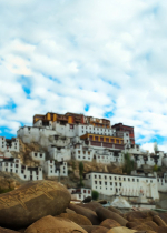 Quả báu của tâm Bồ Đề là như ý mọi mong ước và thâm nhập được hết thảy các pháp 