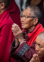 Khi xin lỗi cũng như nhận lời xin lỗi phải thành tâm