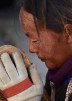  Cúng dường Guru bằng việc hành trì tu tập là làm theo trọn vẹn lời Thầy dạy 