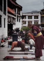 Ngày nay chữ "Thầy” khiến người ta liên tưởng đến ai đó trong lĩnh vực học thuật