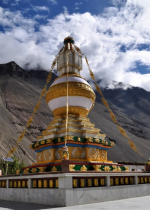 Khi Pháp bén rễ sâu hơn thì mọi người sẽ biết cách đánh giá phẩm chất vị thầy để tự bảo vệ mình